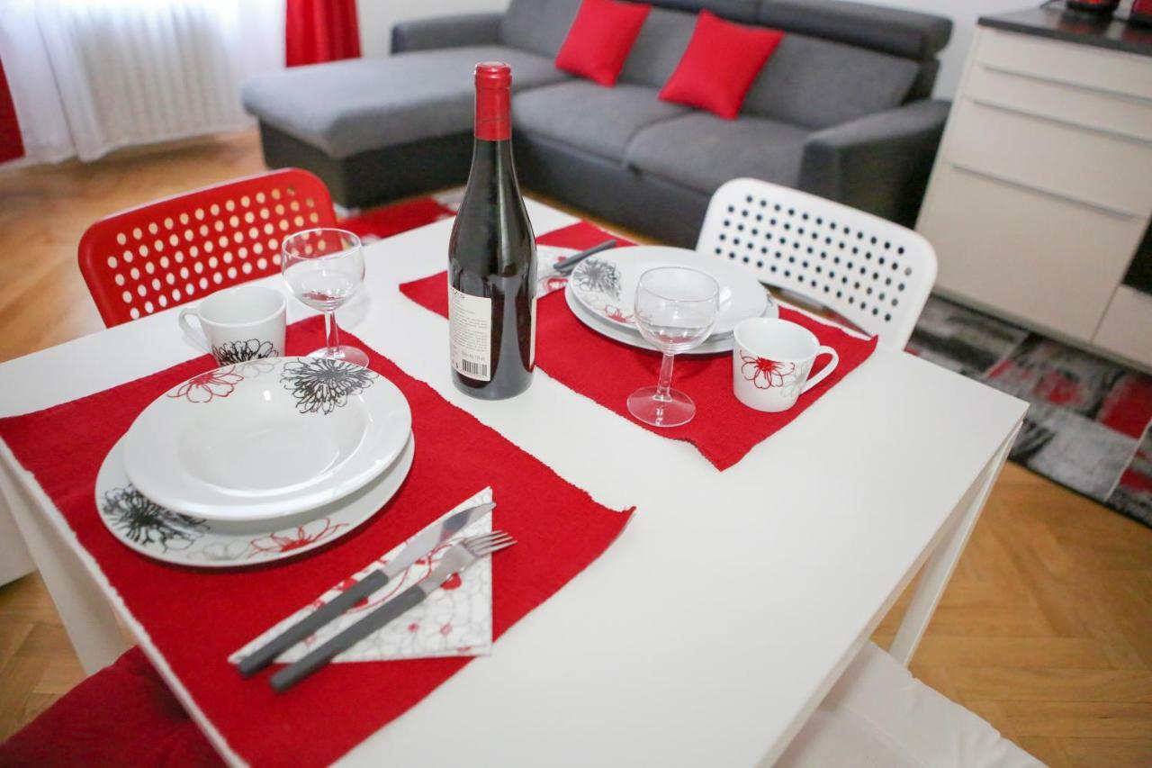 פראג Stylish Apartment A Few Steps From Metro מראה חיצוני תמונה