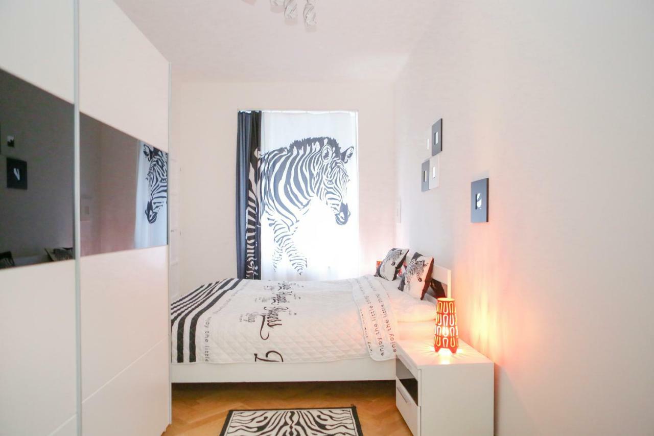 פראג Stylish Apartment A Few Steps From Metro מראה חיצוני תמונה